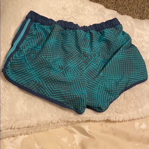 Adidas workout shorts - Picture 4 of 5